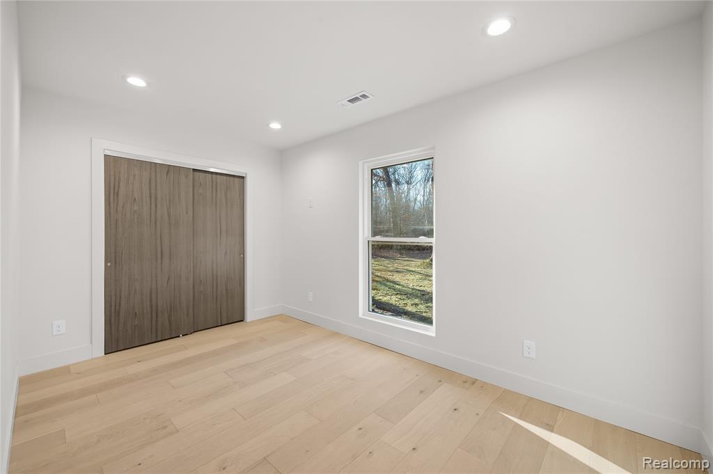 15801 Oak Avenue, Union Pier, MI 49129 — Photo 22