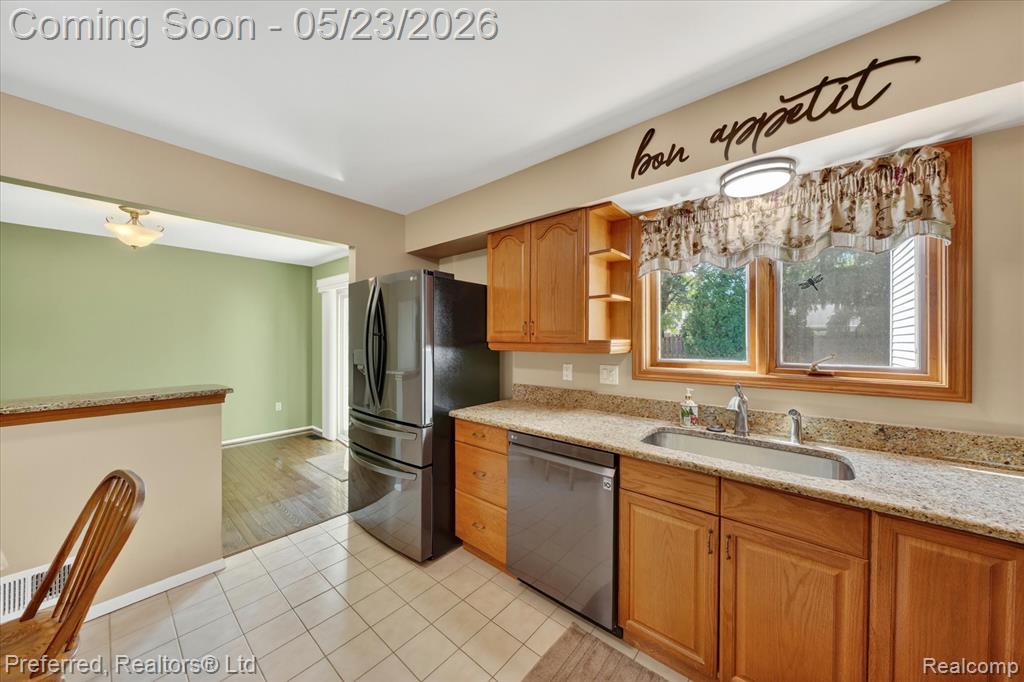 44181 Cranberry Drive, Canton, MI 48187 — Photo 14