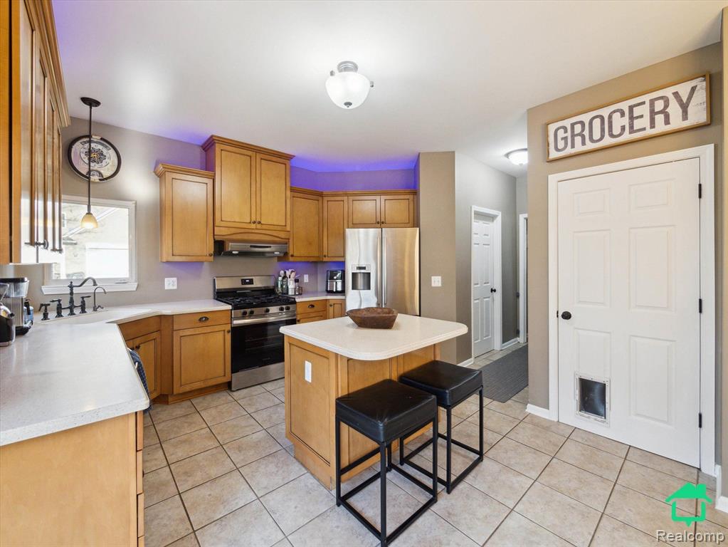 963 Golfview Drive, Lake Orion, MI 48362 — Photo 16
