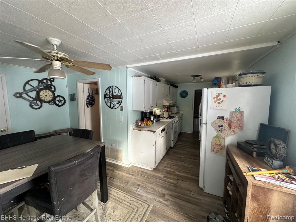 126 W Mason, Morrice, MI 48857 — Photo 2