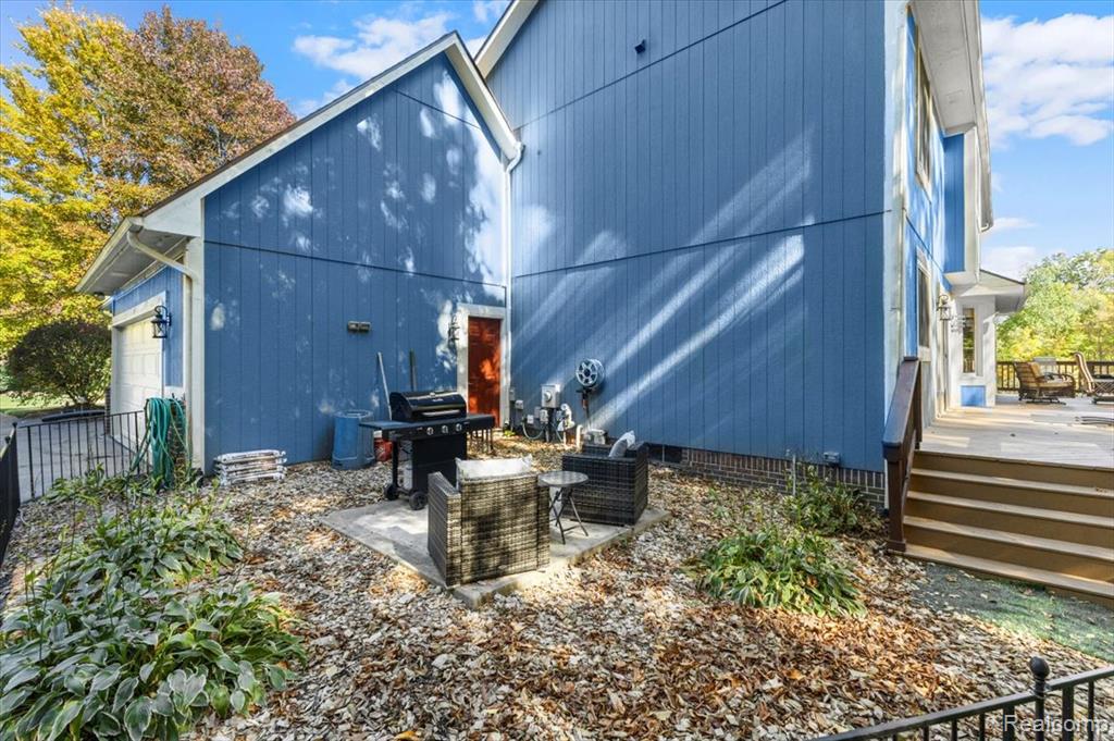 9755 Forest Ridge Drive, Clarkston, MI 48348 — Photo 55