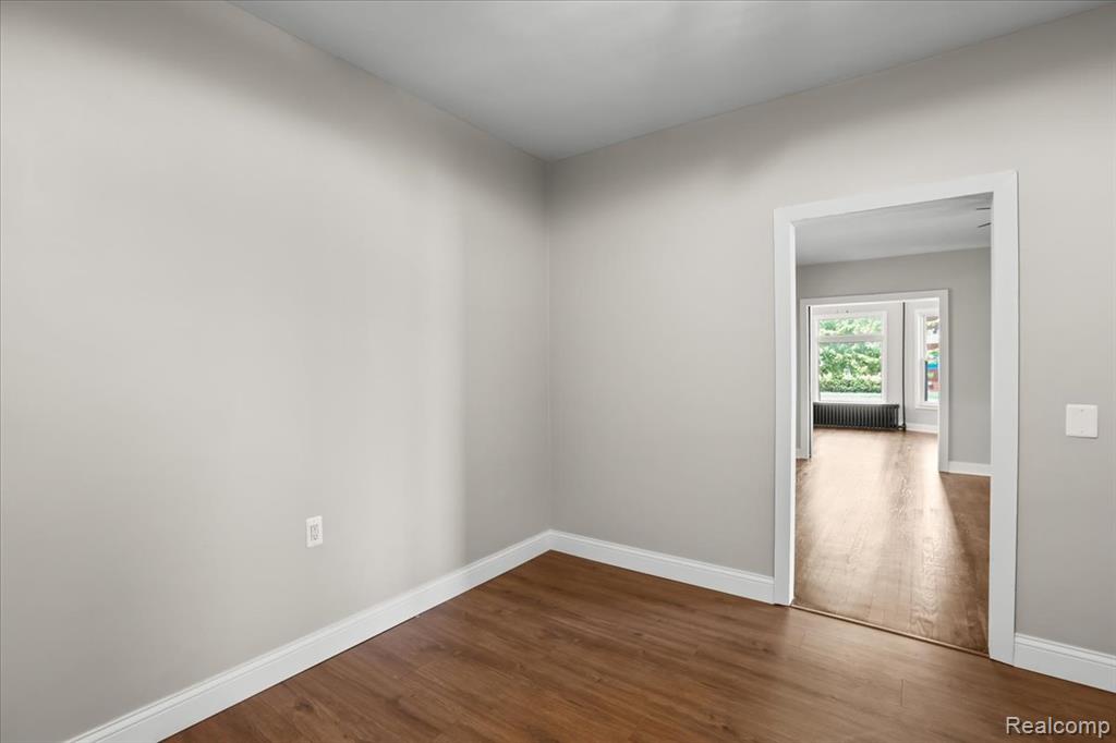 1105 Oak Street, Wyandotte, MI 48192 — Photo 16