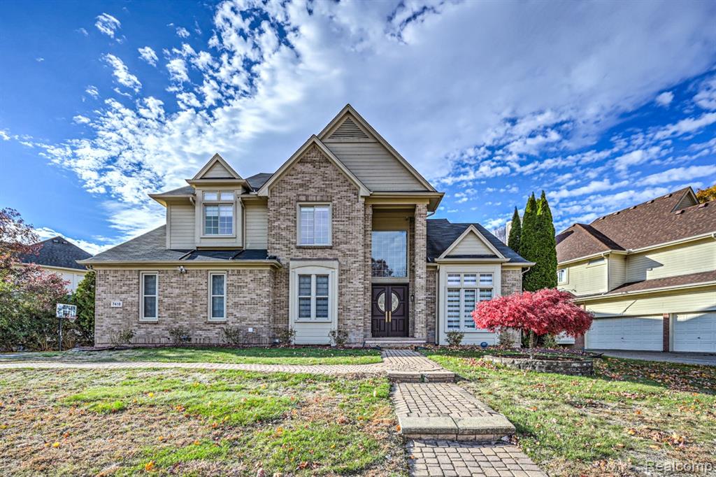 7418 Rafford Lane, West Bloomfield, MI — front exterior