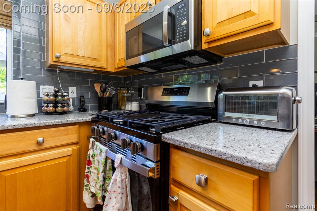 3092 Greenwich Court, Canton, MI 48188 — Photo 17