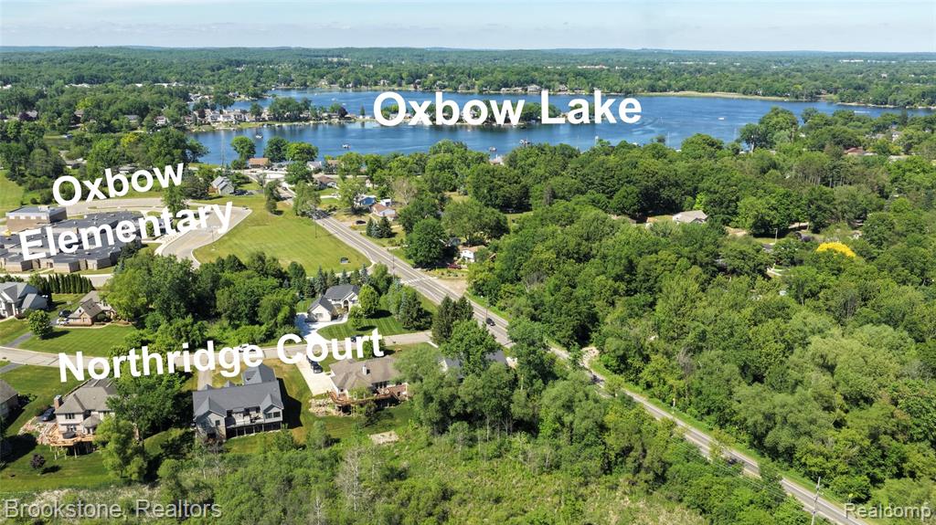 10295 Northridge Court, White Lake, MI — Photo 2