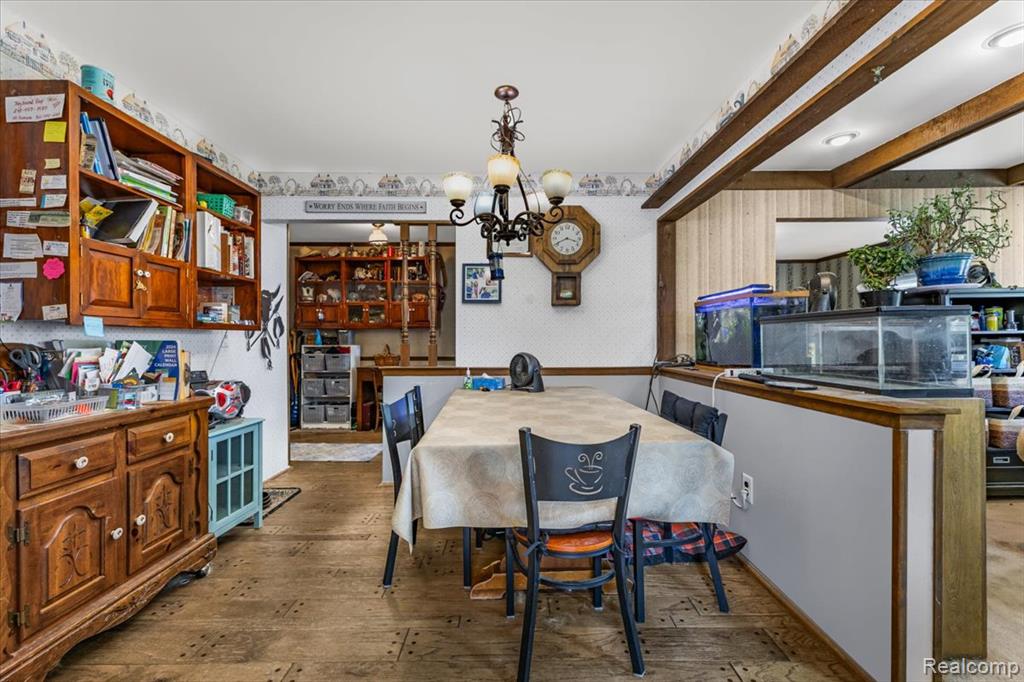 6874 Little Creek Drive, Troy, MI 48085 — Photo 18