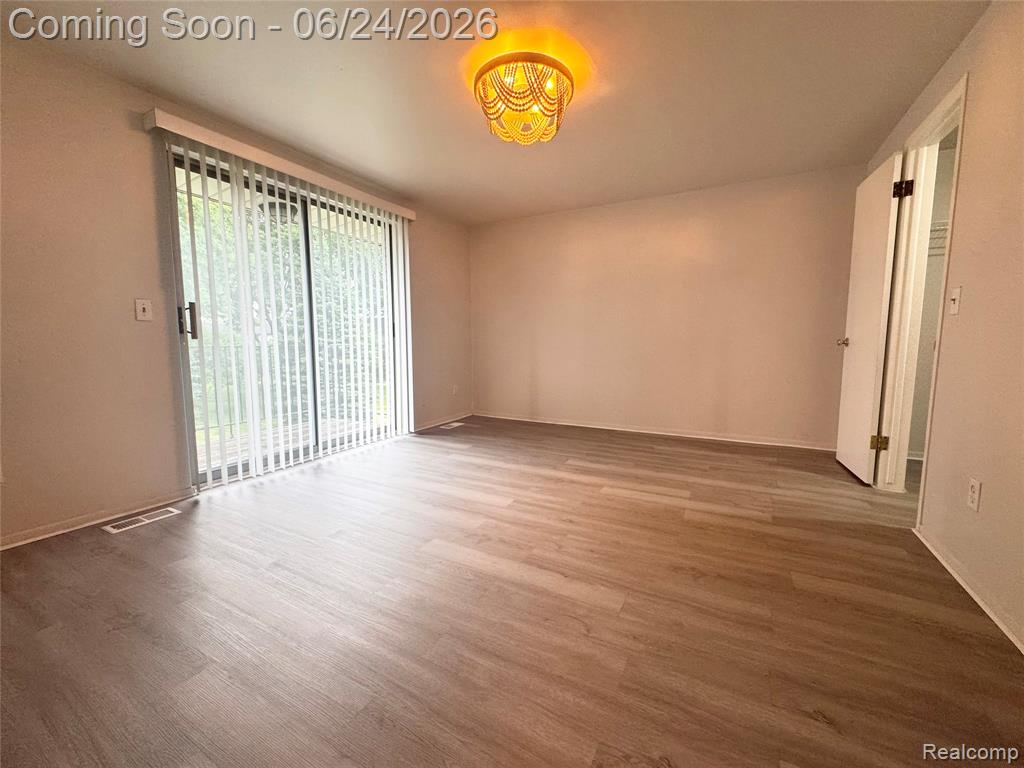 4386 15 Mile Road, 64, Sterling Heights, MI 48310 — Photo 3