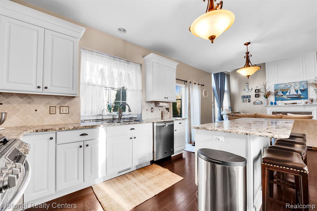 784 HIDDEN CREEK Drive, South Lyon, MI 48178 — Photo 8