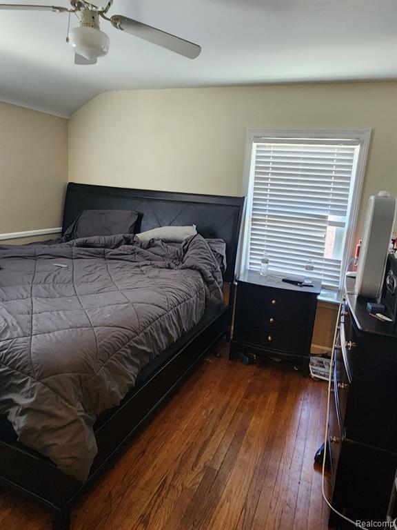 5977 HILLCREST Street, Grosse Pointe, MI 48236 — Photo 10