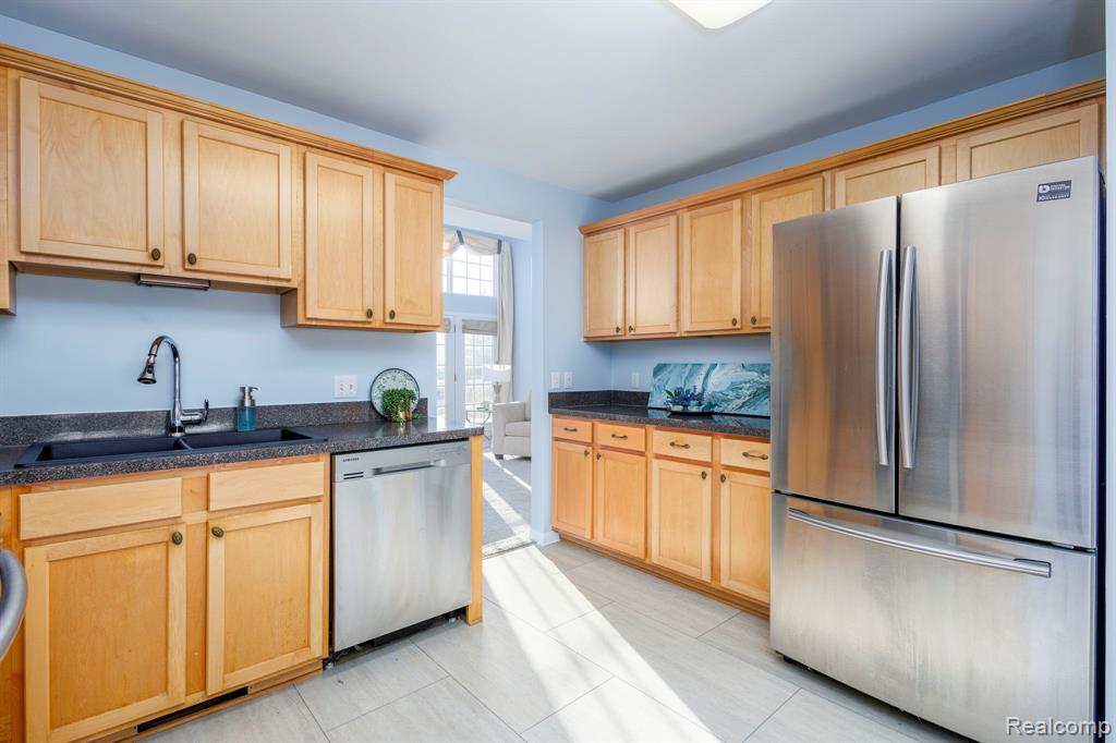 5964 Augusta Lane, Grand Blanc, MI 48439 — Photo 8