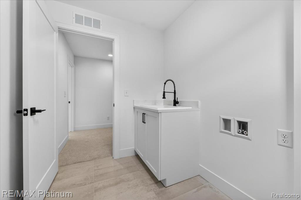 1309 Walloon Way, Orion, MI — Photo 18