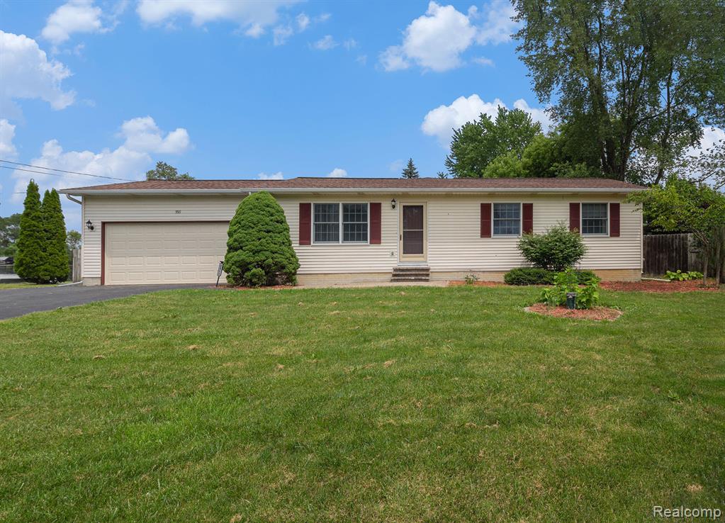 5511 Wakefield Road, Grand Blanc, MI 48439 — Photo 2