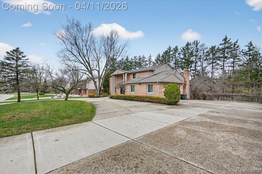 21770 Riverview Drive, Beverly Hills, MI 48025 — Photo 5