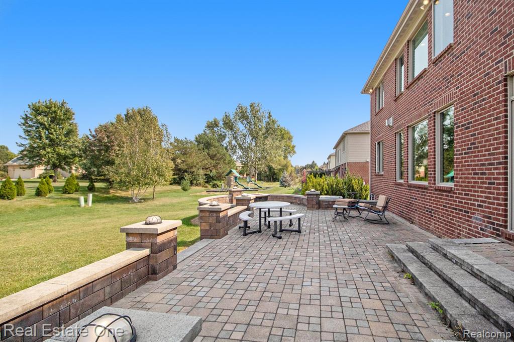47466 VALENCIA Circle, Novi, MI — Photo 35
