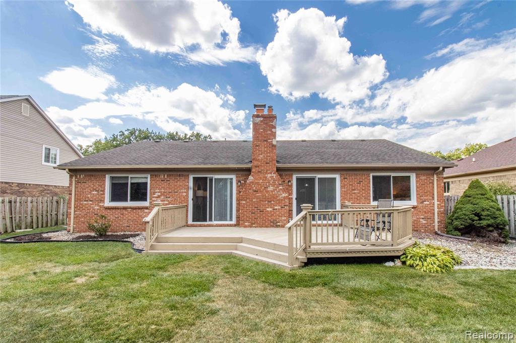 40216 Denbigh Drive, Sterling Heights, MI 48310 — Photo 34