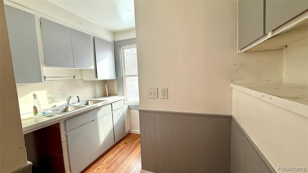 98 E New York Avenue, Pontiac, MI 48340 — Photo 15