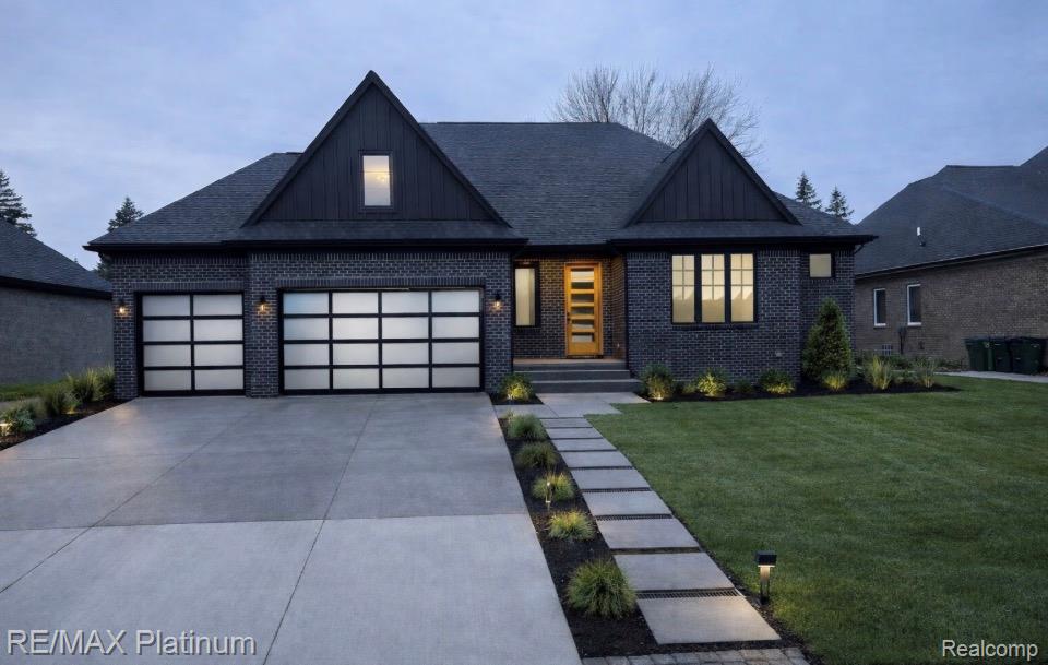 52921 Royal Park Avenue, Shelby Twp, MI 48315 — front exterior