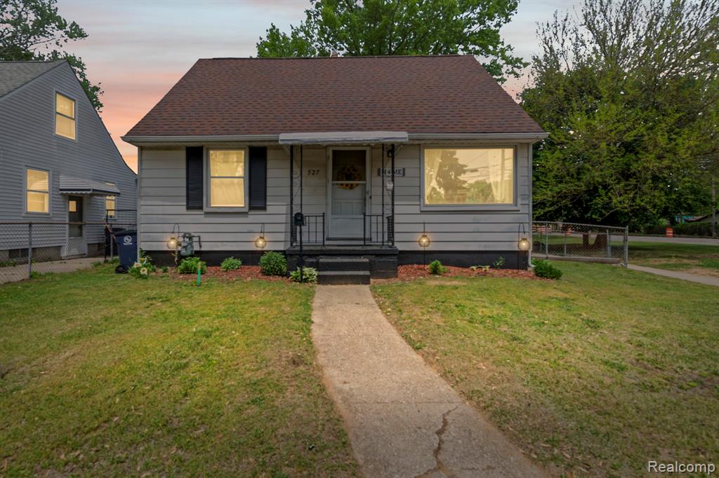527 E Sunnybrook Drive, Royal Oak, MI 48073 — Photo 25