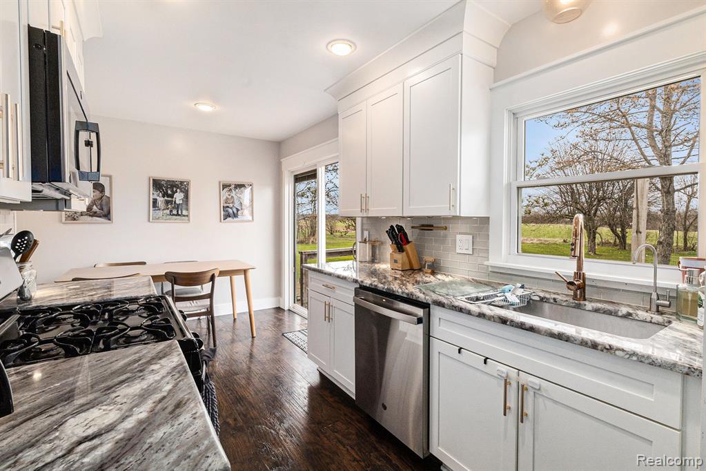 6211 E ALLEN Road, Fenton, MI 48430 — Photo 13