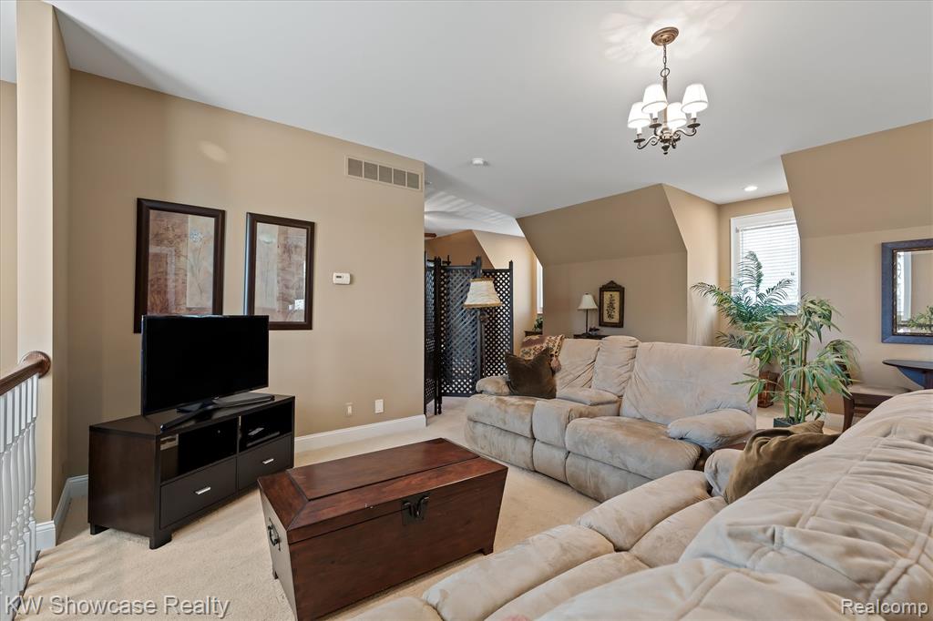 4334 Terra Ridge Drive, Milford, MI 48381 — Photo 77