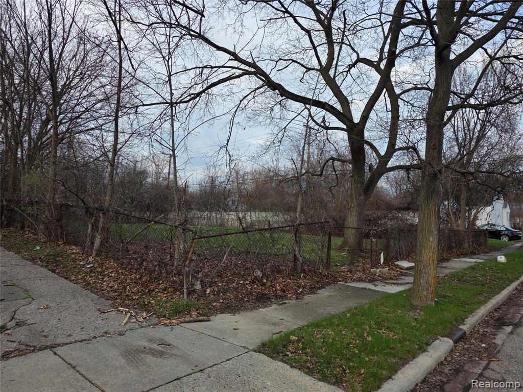 256-2 CEDARDALE Avenue, Pontiac, MI, 48341