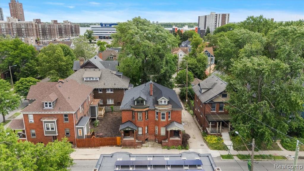 7950 E Lafayette Street, Detroit, MI 48214 — Photo 39