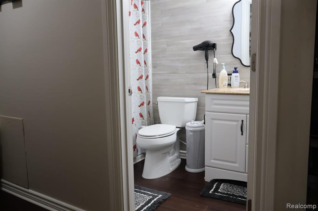 39845 Village Wood Lane, 379, Novi, MI — Photo 16