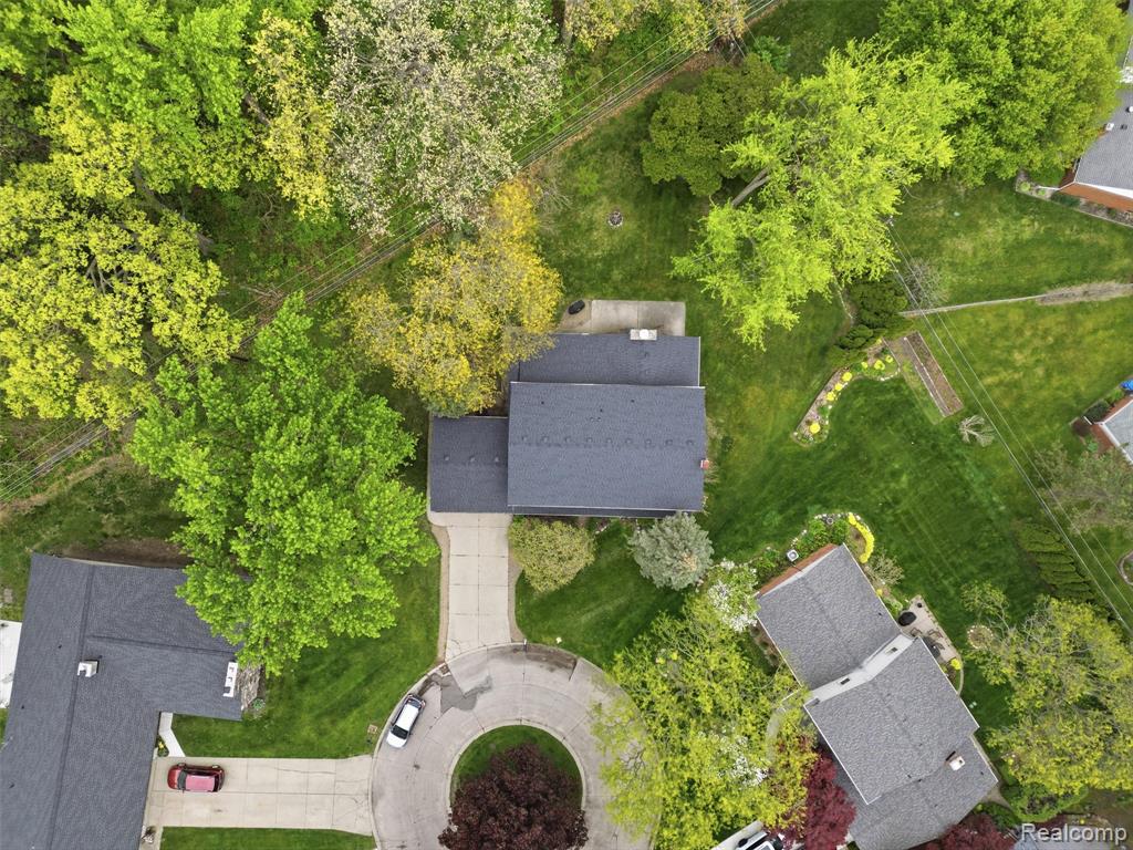 37296 Maple Leaf Court, Clinton Twp, MI 48036 — Photo 49