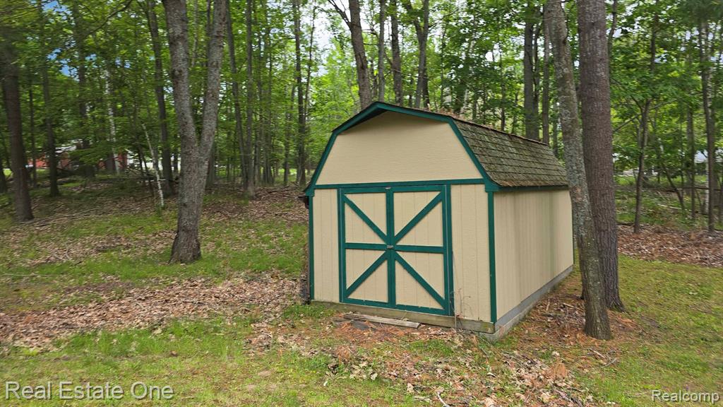 4233 N Pheasant Road, Lincoln, MI 48742 — Photo 5