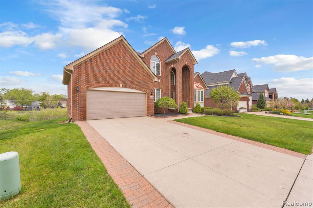 42088 Woodglen Drive, Novi, MI — Photo 7