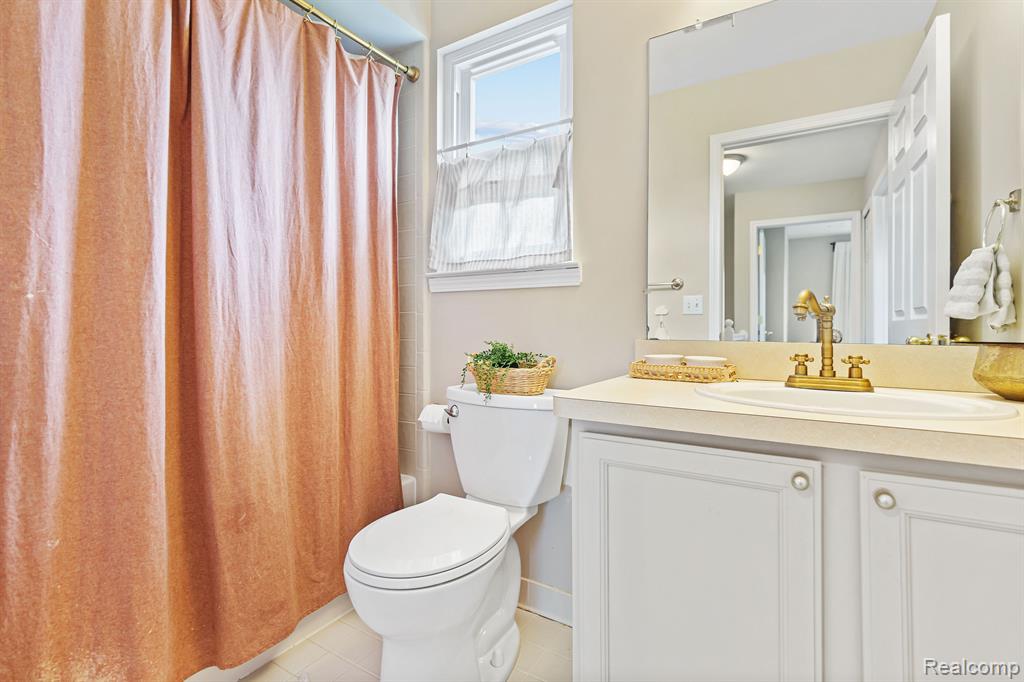 4051 SARAH ANN Drive, Canton, MI 48188 — Photo 28