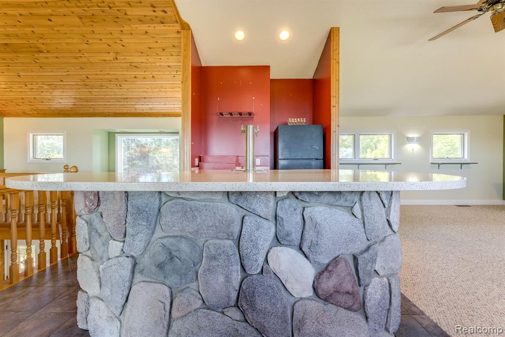 6455 LAKEVIEW Drive, MI — Photo 19