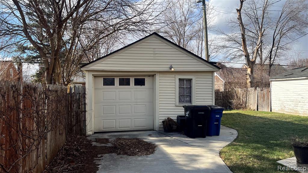 10185 Beaconsfield Street, Detroit, MI 48224 — Photo 4