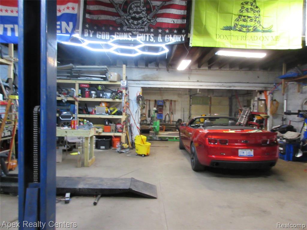 4106 Fenton Road, Flint, MI 48507