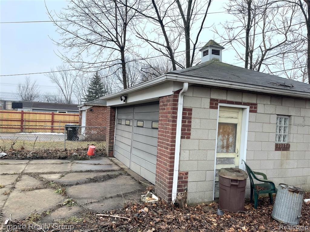 6037 Piedmont Street, Detroit, MI 48228 — Photo 33