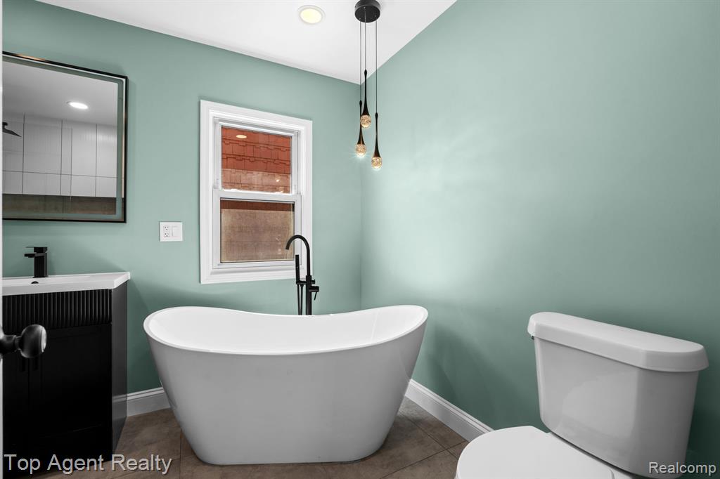 16204 Roselawn Street, Detroit, MI 48221 — Photo 24