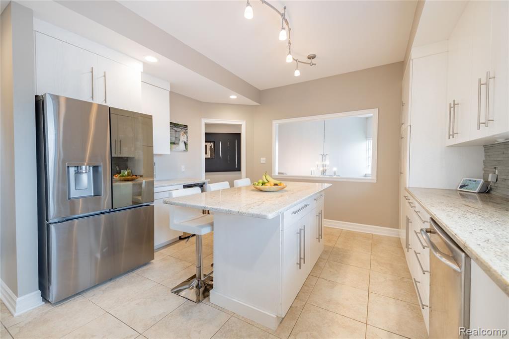 24 Kreger Drive, Wyandotte, MI 48192 — Photo 13