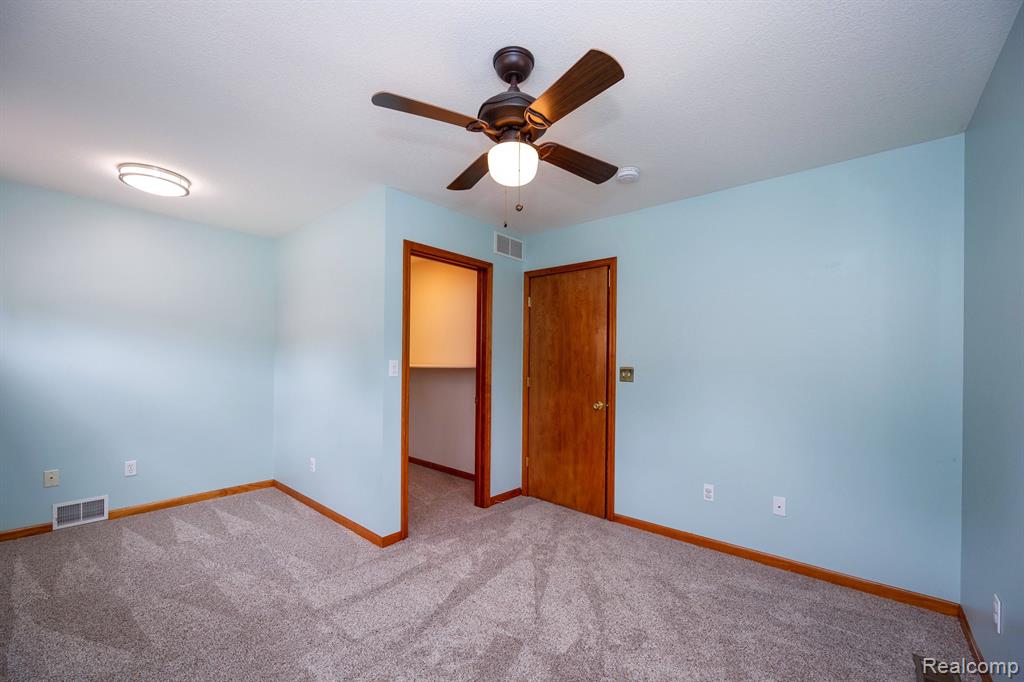2540 SOUTHLAWN Street, Ypsilanti, MI 48197 — Photo 68