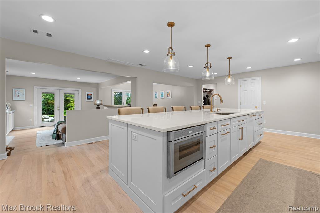 639 N Glenhurst Drive, Birmingham, MI 48009 — Photo 29