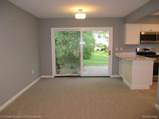 4474 Holly Drive, Troy, MI 48085 — Photo 6