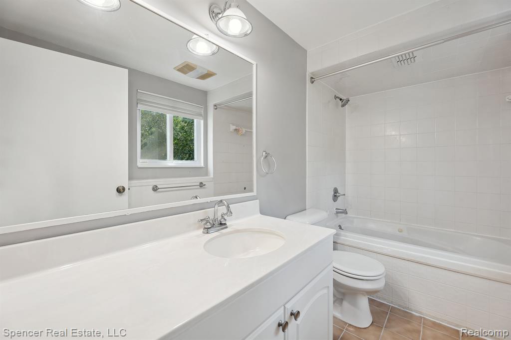 44149 Durson Street, Novi, MI — Photo 30
