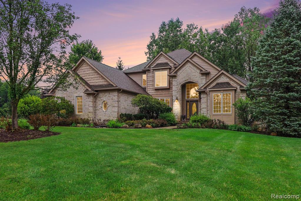 4875 Green Meadow Lane, Rochester, MI 48306