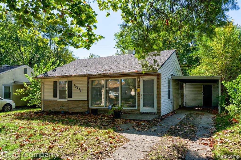 10211 Troy Street, Oak Park, MI 48237