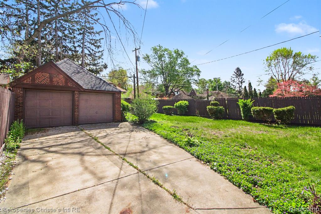 18944 Warrington Drive, Detroit, MI 48221 — Photo 27