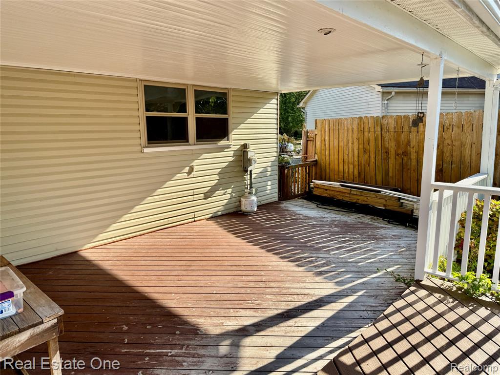 42075 GLORIA Drive, Canton, MI 48187 — Photo 49