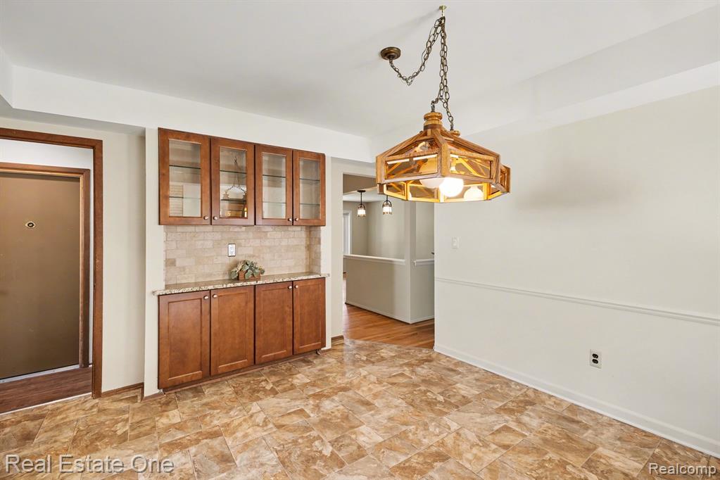 4699 Alton Drive, Troy, MI 48085 — Photo 10