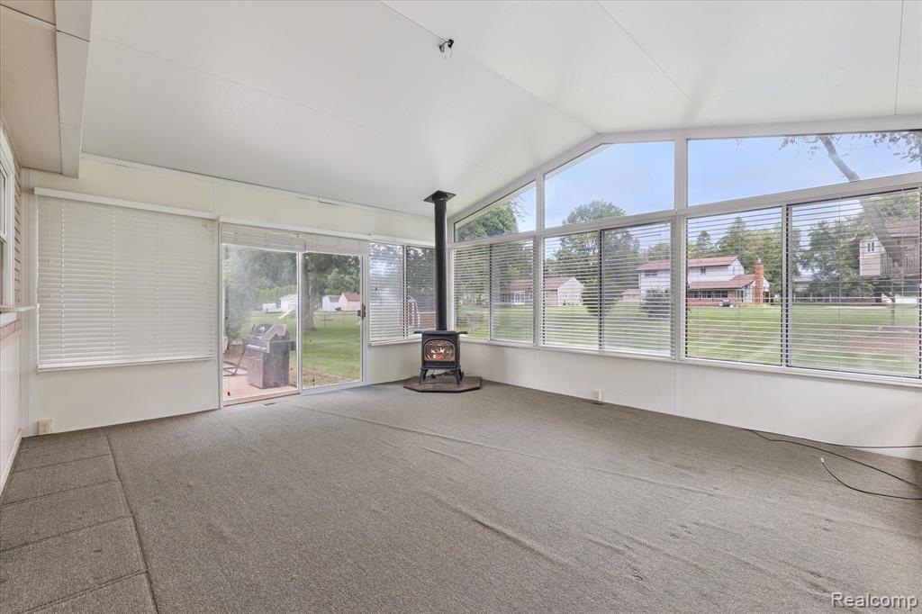 6233 Golfview Drive, Burton, MI 48509 — Photo 19