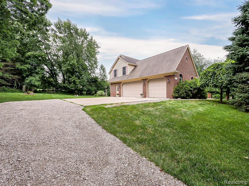 8160 W Gates Street, Bruce, MI 48065 — Photo 25