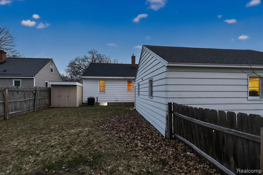 959 Blanchard Street SW, Wyoming, MI 49509 — Photo 33