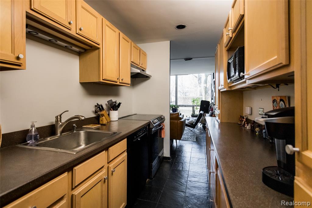 1363 Nicolet Place, Detroit, MI 48207 — Photo 7